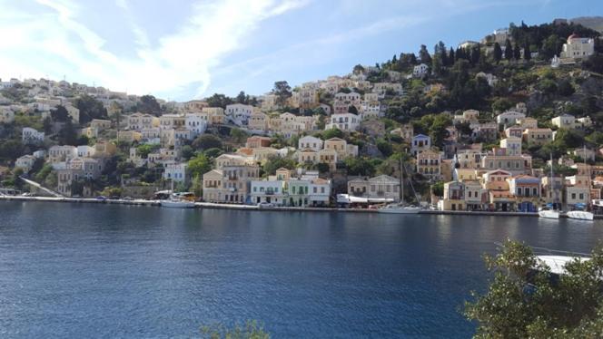 Symi Blue Port Apartment Exterior foto